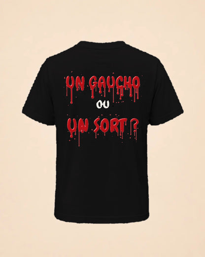 T-shirt noir Halloween Un gaucho ou un sort Hustle Wear, encre rouge sang, vue de dos, coloris noir